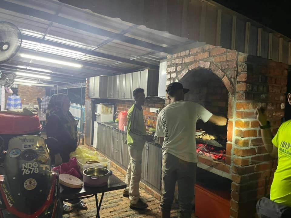 Hotel Branda Kampung Sumpitan Lenggong Tiada Sungai Kampong Ulu Jepai Esterno foto